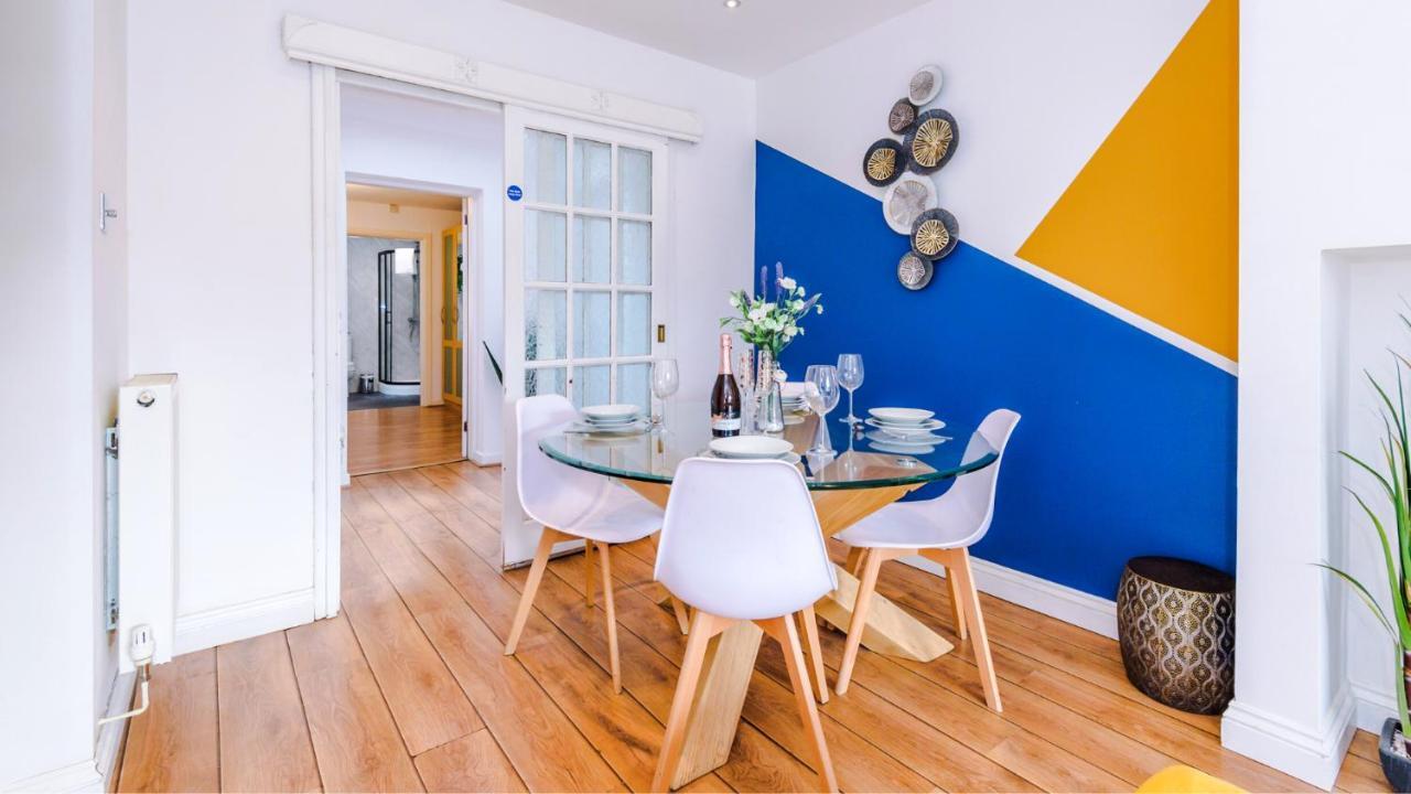 Holiday home Newhall Road - 4 Bedroom Chester - Parking *