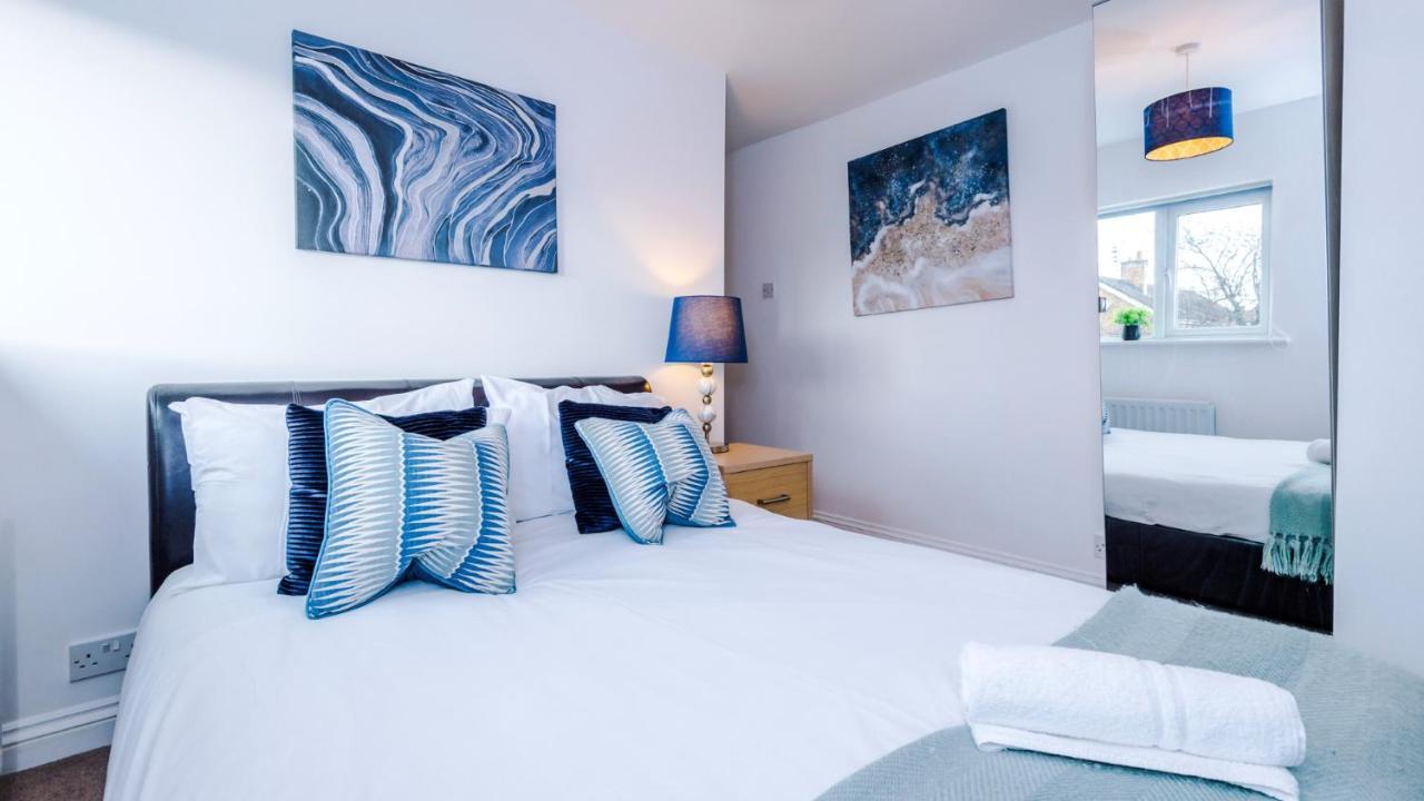 Holiday home Newhall Road - 4 Bedroom Chester - Parking Wervin