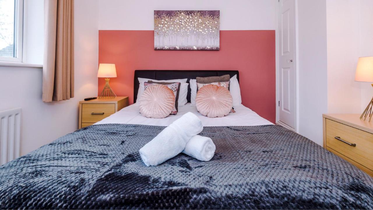 Newhall Road - 4 Bedroom Chester - Parking